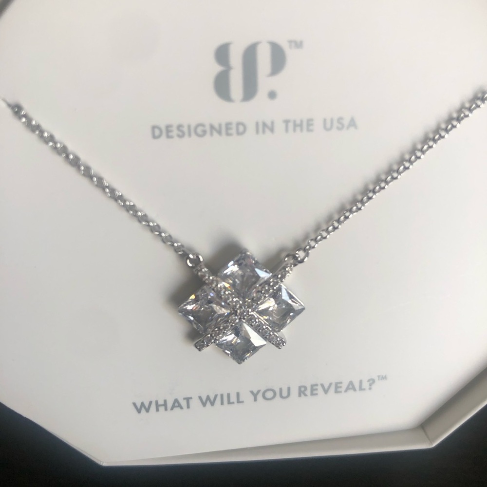 BP -RBP6790 Classic Moments Necklace